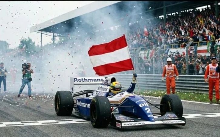 Senna tweet media