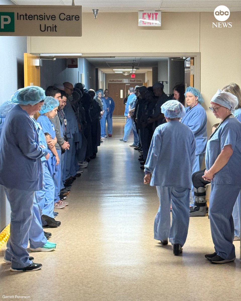 Photos taken at the Minneapolis VA Medical Center, where Alex Pretti used to work, show medical staff holding a moment of silence on Monday in honor of their late colleague. abcnews.link/wjMUENy