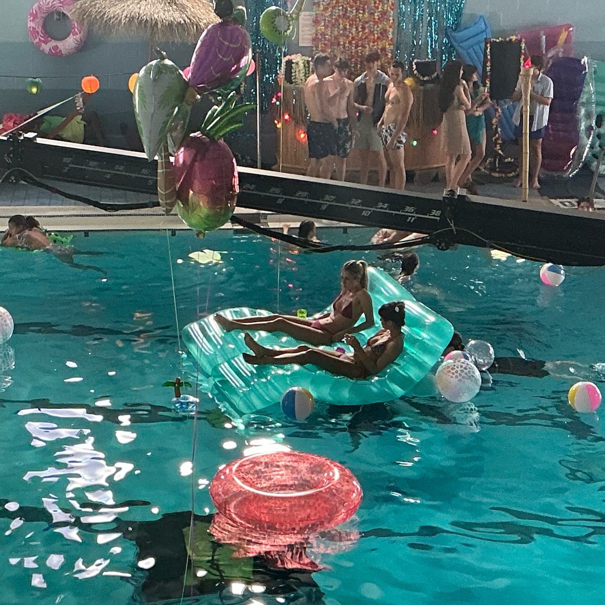 Grace Van Patten on set of #tellmelies season 3 episode 5 in pics shared by makeup designer Jenny Lin 🫧