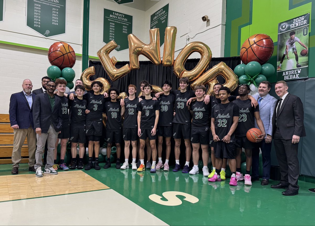 NicholsHoops1's tweet photo. Final Score:
Nichols 85 - 67 Park

Tre Paulfrey w/ 40
Mitch Masiello w/17
Justin Benning w/9
Andrew Bebak w/8
Jack Rockefeller w/3
Julen Fontaneda w/2
Matt Travers w/ 11 rebounds 

Thank you seniors, we love you guys! 

@centercourt42 @wnyhoopmania @CoachesCorner23 @LafayetteY2K https://t.co/6wzLd1p9NN