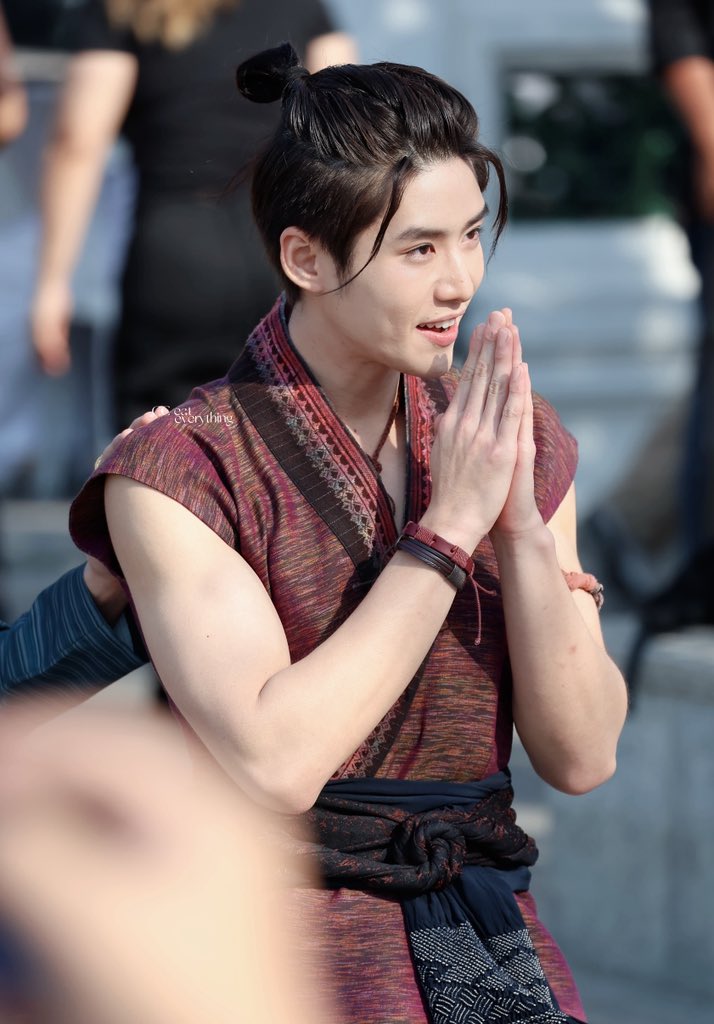 CCEatuuuuuuuu's tweet photo. 💪🏻💪🏻💪🏻

#บุพเพสันนิวาส
#LoveDestiny
#LengThanaphon https://t.co/9YoRbnB2ut
