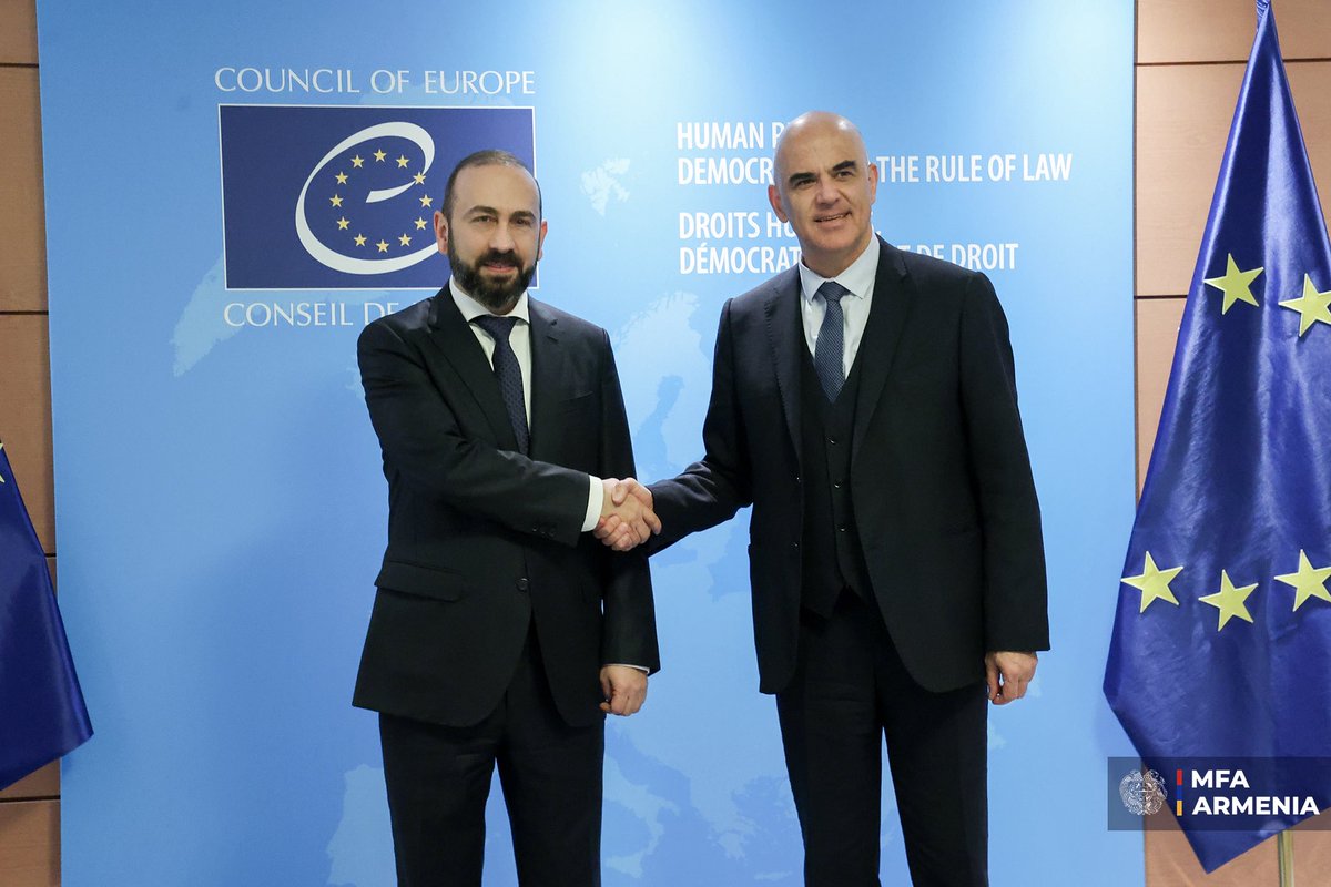 AraratMirzoyan's tweet image. Discussed with @alain_berset new dimensions for cooperation, with strong commitment to @coe principles. 

✍️Glad to sign Framework Convention on AI, human rights, democracy &amp;amp; rule of law.

Touched upon dynamics in South Caucasus, including further institutionalization of #peace.