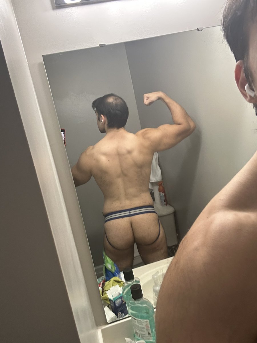 💪🍑