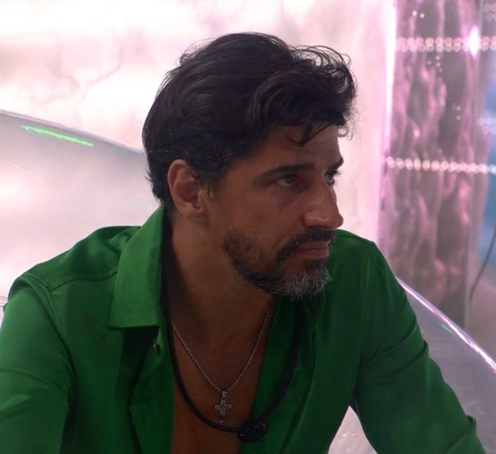 gabyslandiaa's tweet image. Alberto Cowboy, o tempo só te valoriza! #BBB26