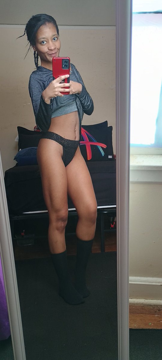 blueA660064's tweet photo. Goodnight 🥱 https://t.co/GpNj27AROc