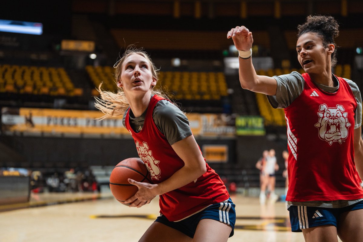 Fresno State WBB tweet media