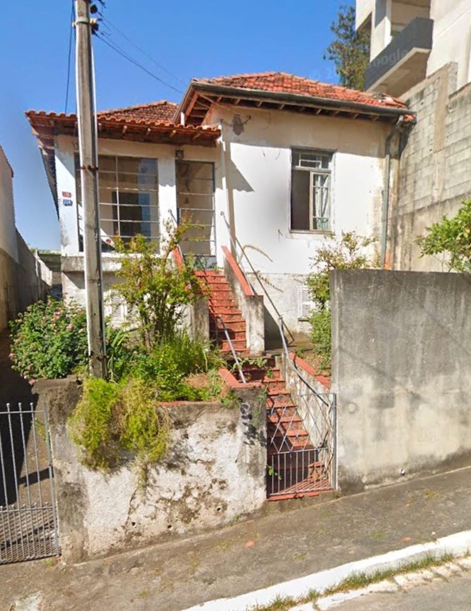 magalhaesgraul's tweet image. Meu fetiche é ter uma casa velha e deixar ela assim…