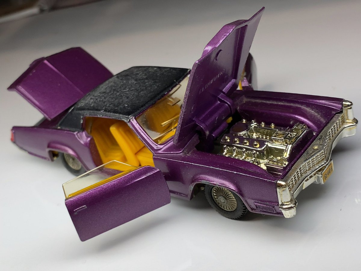 Dinky Toys 1/43 #Cadillac Eldorado これはもう一目惚れで購入。 久々