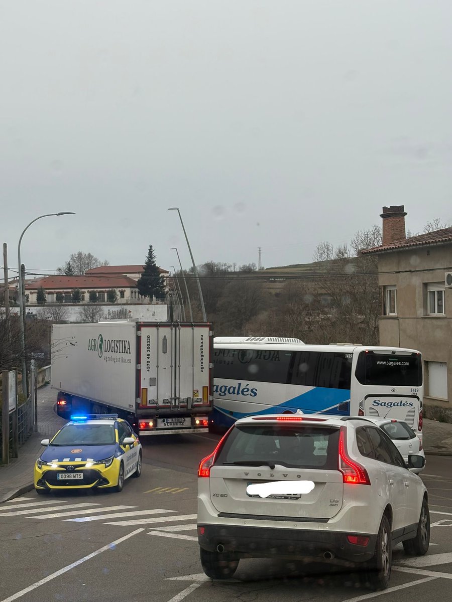 Aliança Catalana - Roda de Ter tweet media