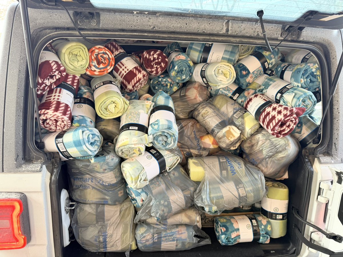 ‼️ ‼️ Assistance needed ‼️ ‼️ 

Rolling Fork, MS - The entire town is WITHOUT POWER! Hit AGAIN! 
We have been asked for help! They need propane heaters, propane, and water! 

Rolling Fork Community Center — Being used as a warming center —

232 Carver St
Rolling Fork, MS  39159