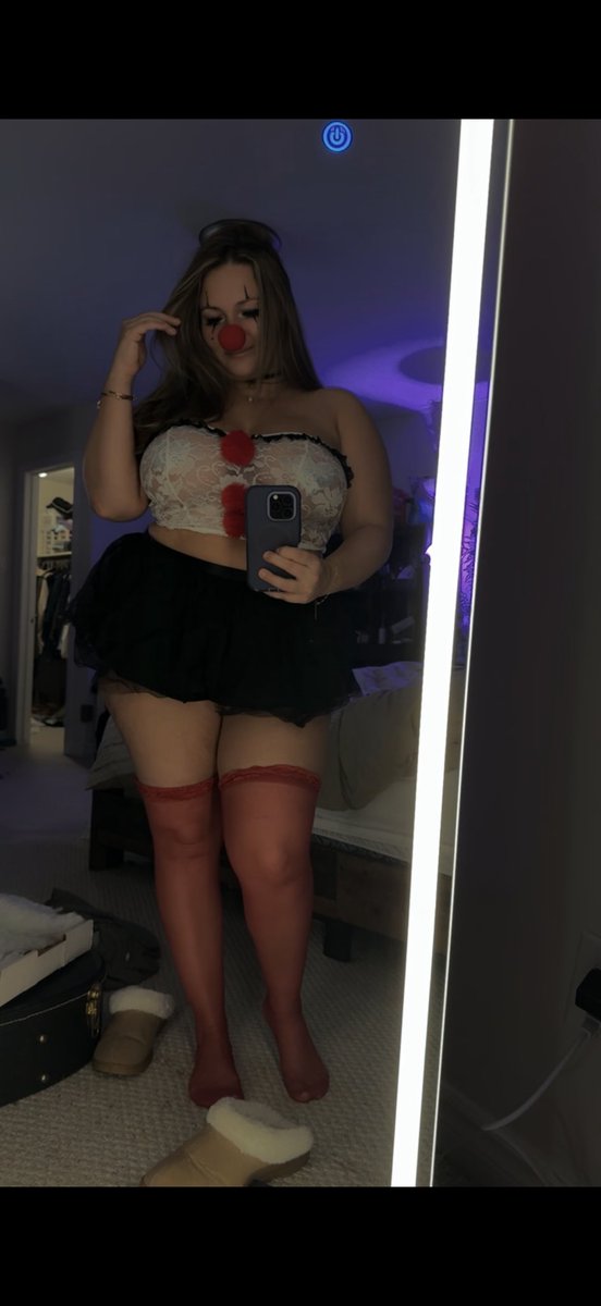 Violet Smith tweet media