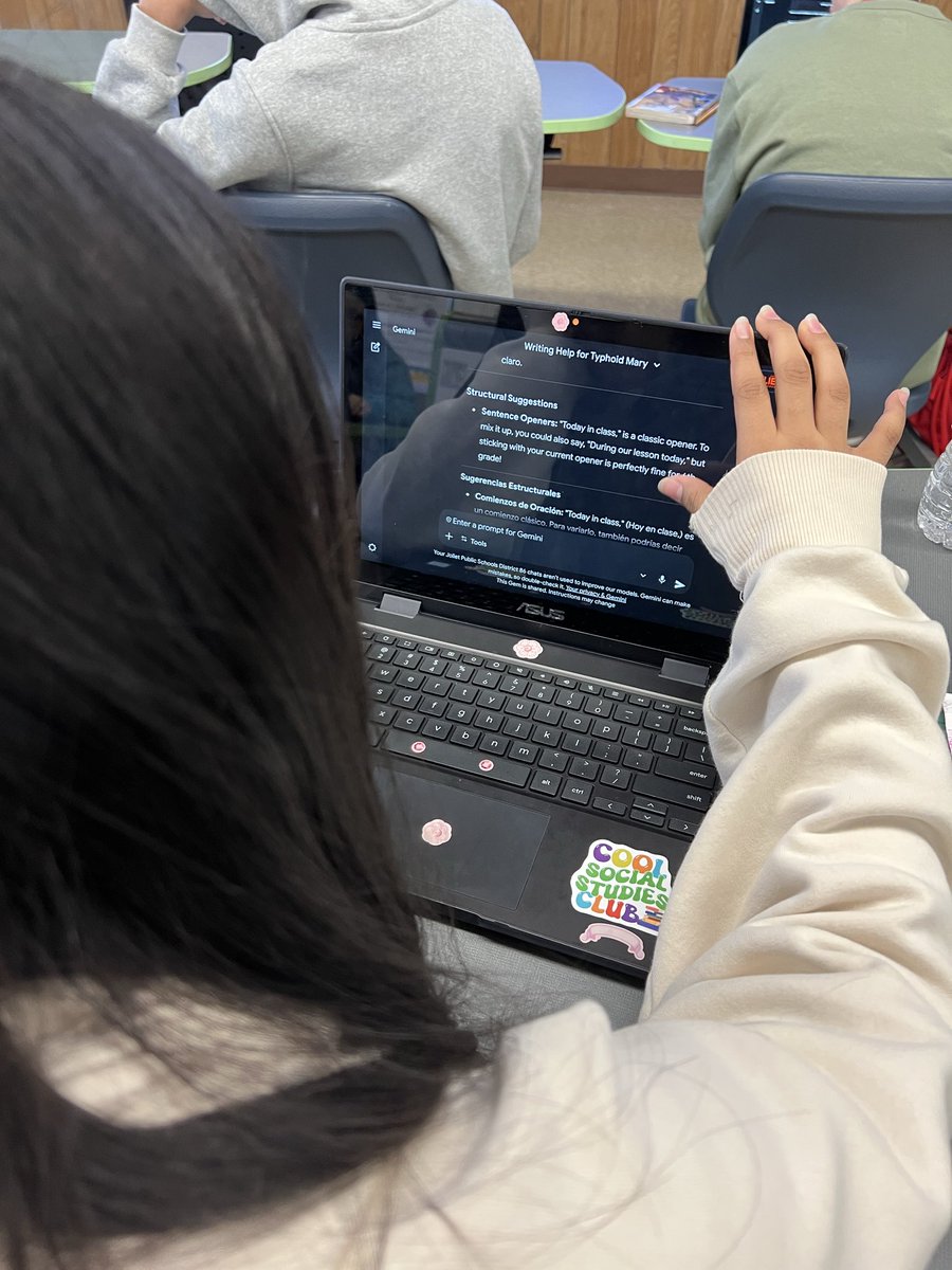 JodiLyn Simmons-Machota tweet media