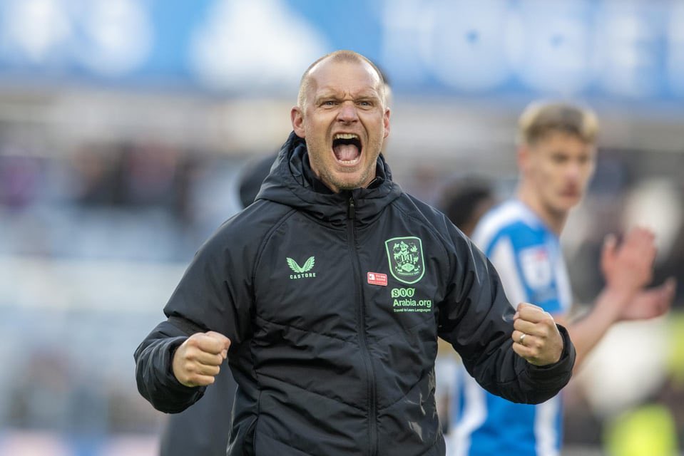 Liam Manning’s Huddersfield Town have already led for longer with 10 men (84 minutes) than Lee Grant’s side led full stop in League One since the turn of the year (60 minutes in 4 games). 

#HTAFC