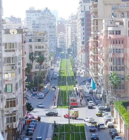 AHMADLO13219562's tweet image. تصوّر إن المنظر ده حيختفي خلال أيام.. علشان واحد بس شايف كده وعايز كده!