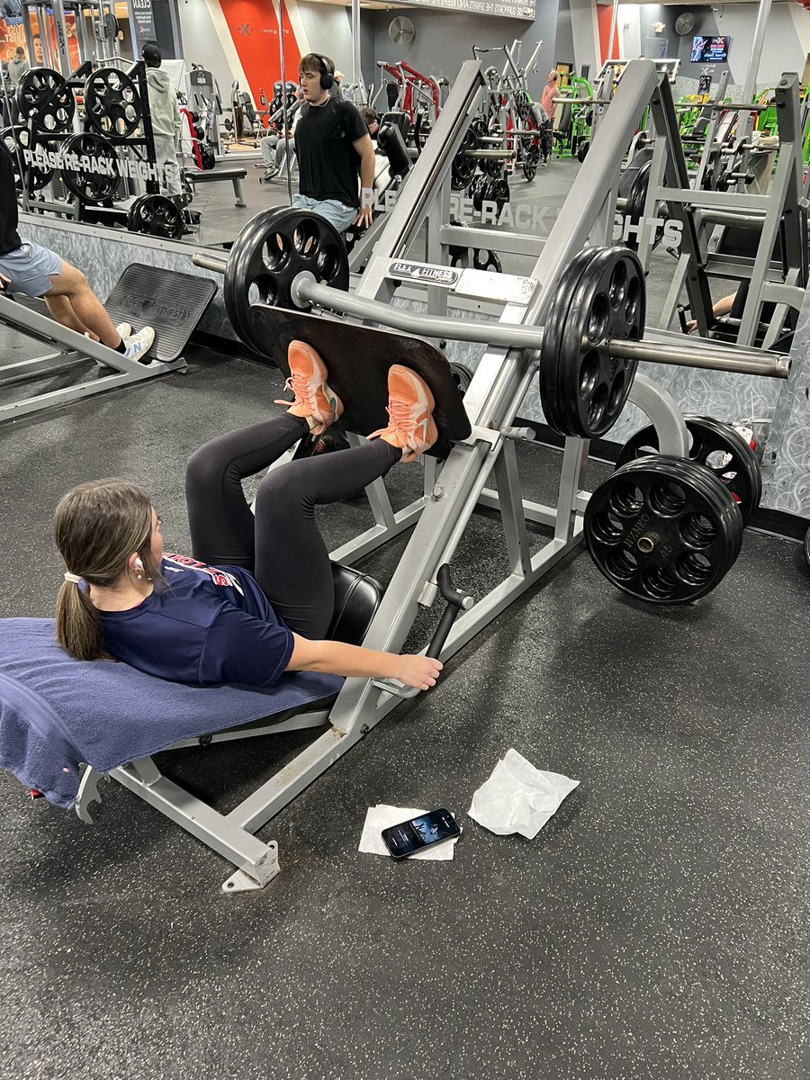 Taylor Schultz tweet media