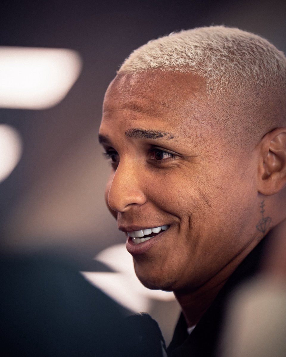 En suelo ecuatoriano 🤩🇪🇨

¡Felices de tenerte en casa, Deyverson! 💪