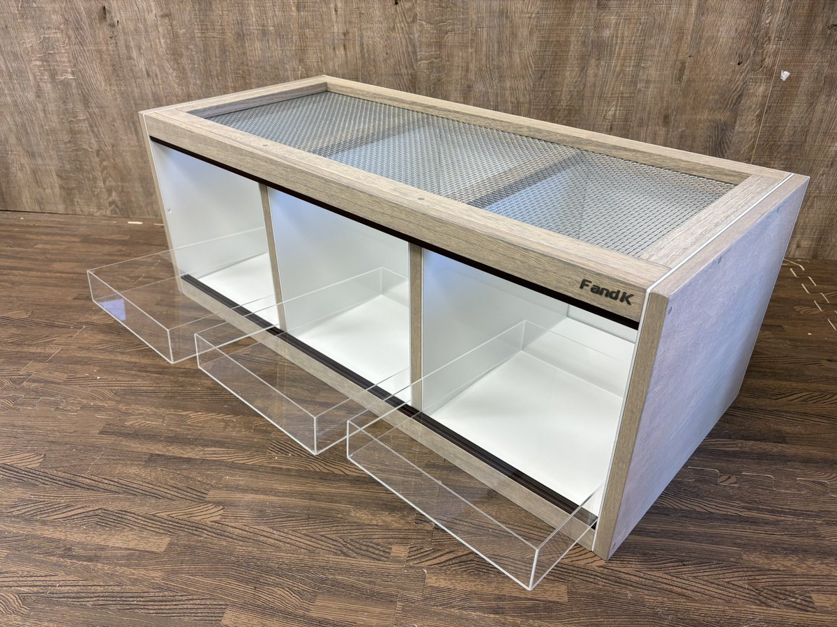 おはようございます！ レオパ用3分割ケージ✨ ケージサイズ 幅800奥行