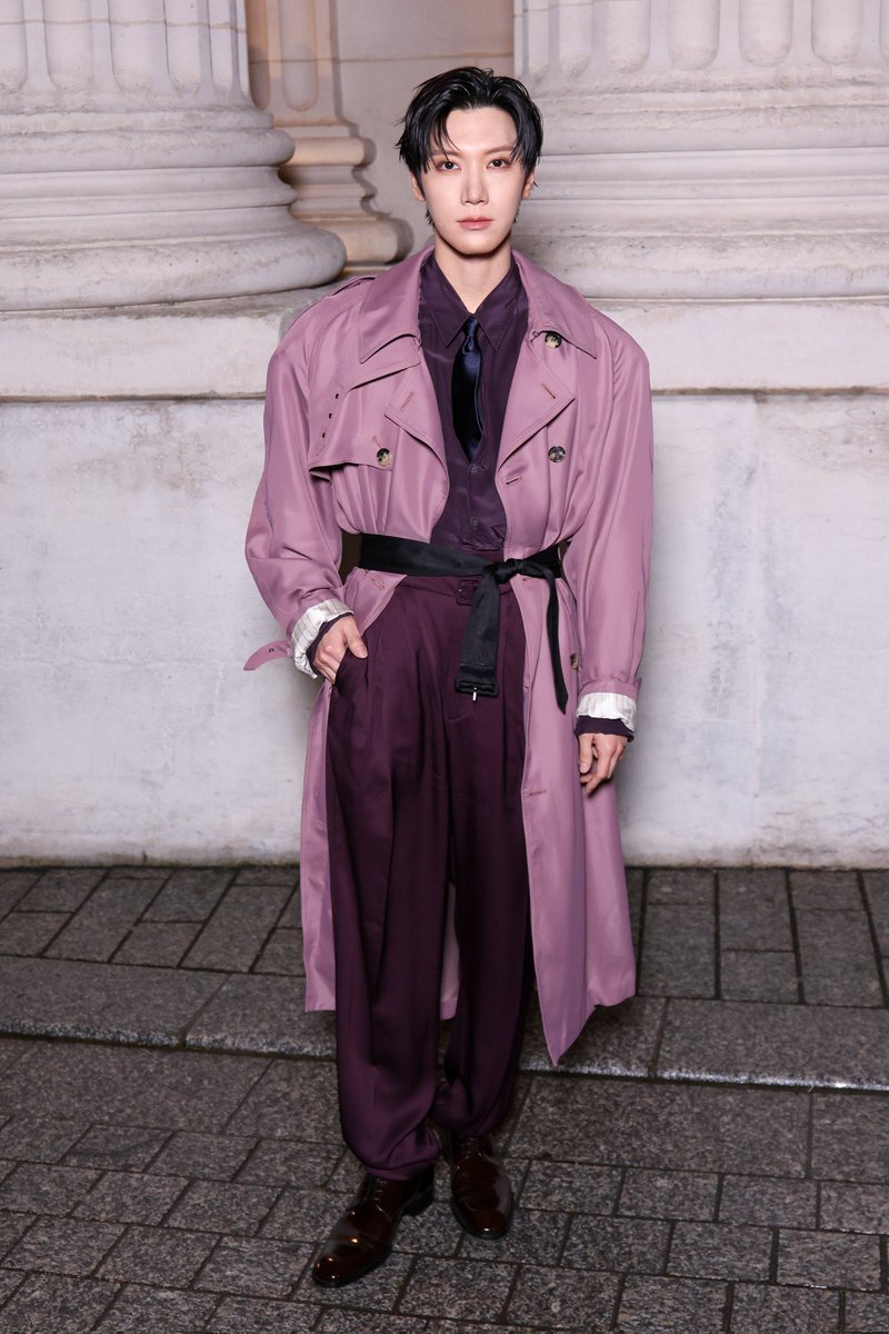 ว้าย ม่วงจริงด้วย คือที่ 
TENLEE WITH YSL MENs WINTER26
#SaintLaurentxTEN