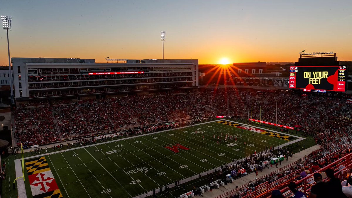 loia_valade's tweet photo. After a great conversation with @CoachNewsome I’m blessed to receive another offer from @TerpsFootball ! #Agtg @Grade_aTraining  @PennySmith_ @coach_shad_  @fhscoachjones @samspiegs @ChadSimmons_ @shaynep_media @CharlesPower  @SeanW_247Sports  @adamgorney @Andrew_Ivins https://t.co/UpRw2qEH4E