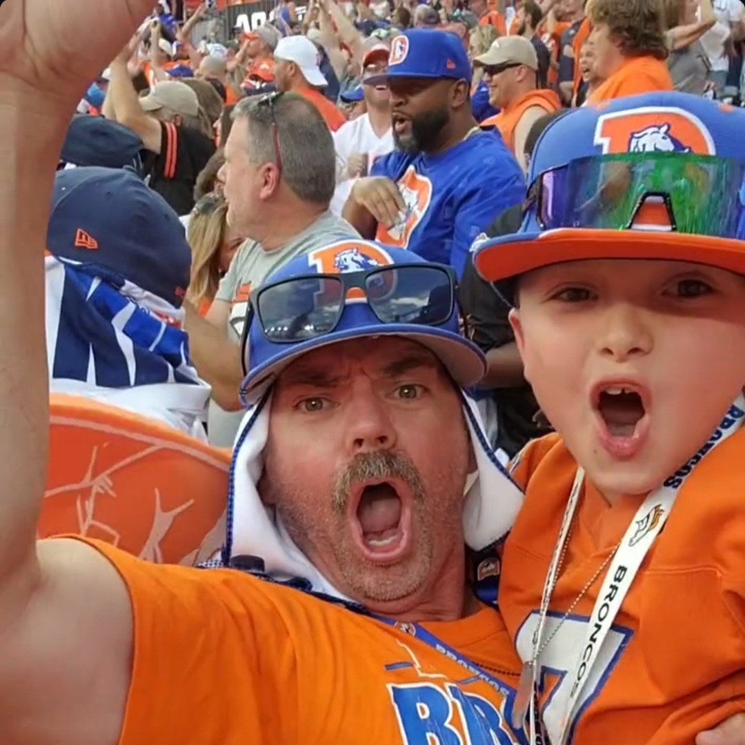 CJL 🇺🇲🏈⚾️🏀🏒⛳ tweet media