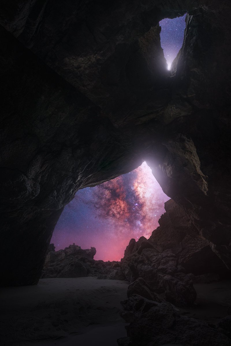 paulwilsonimage's tweet image. Looking upwards and outwards with night photography ✨