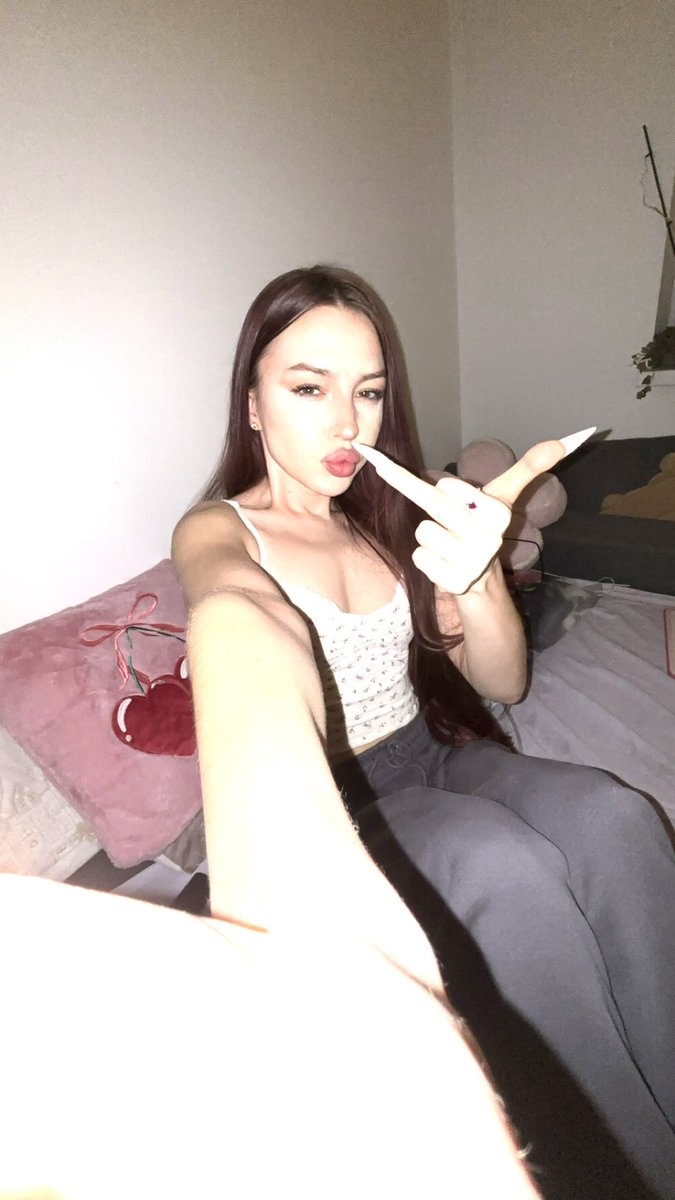 suka_anonimowa's tweet photo. Rozpierdol się dla mnie phahaha. 

                        pl findom bogini https://t.co/wvlGEEgKAW
