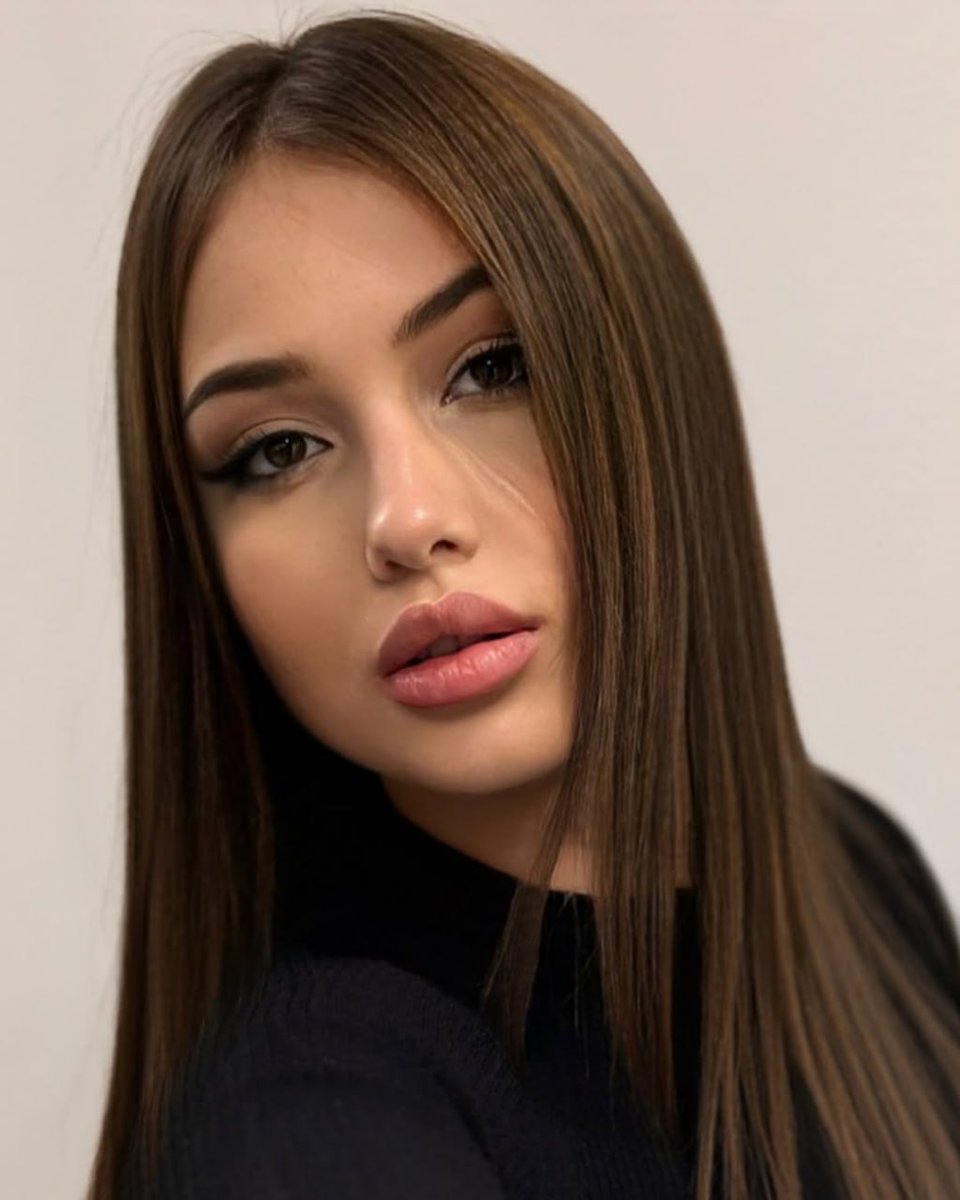 Julia 💎 FREE OF tweet media