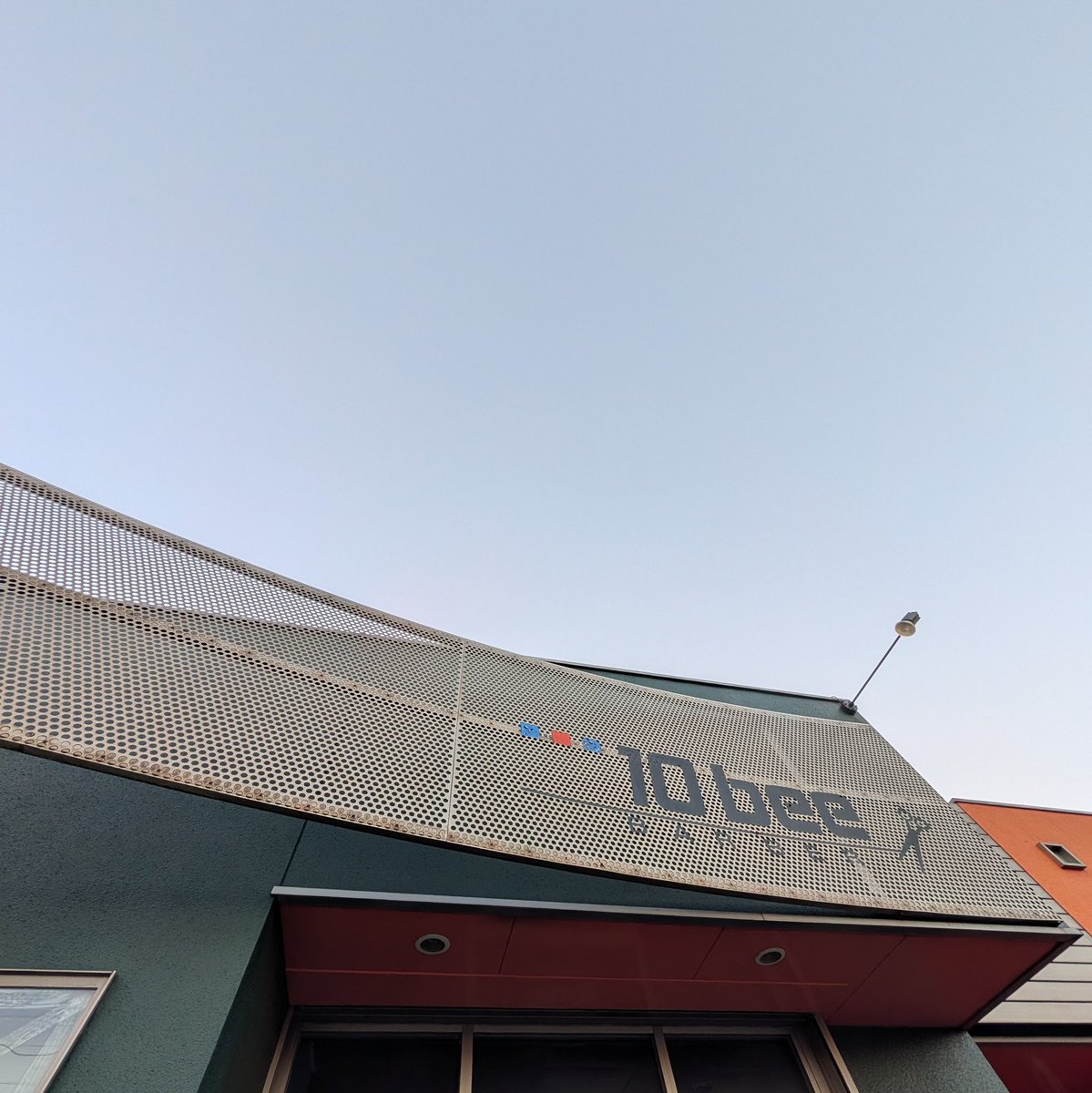 bb10bee's tweet image. オハヨーゴザイマース＼(^o^)／

手指温浴♨
血流ジンジン
温めないと動きが渋いので😅
晴れ晴れいきましょう♫
#イマソラ #barber10bee