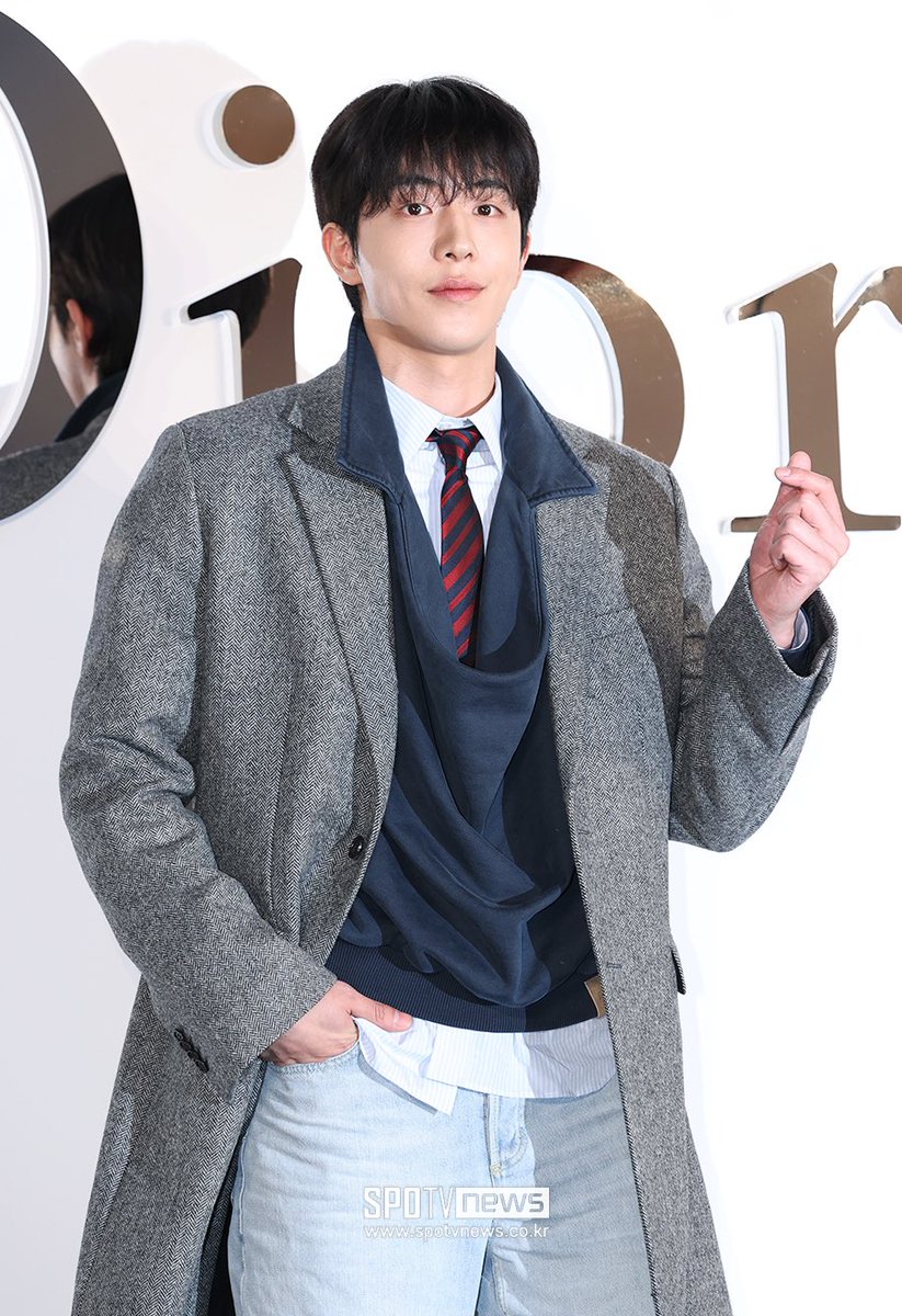 [단독]남주혁, '약한영웅' 유수민 감독 만날까…'코드' 긍정 검토 중 (출처 : 네이버 연예) naver.me/5KqEK8aj

긍정검토 긍정검토.. 쭤기작떡밥이고 일단 개큰환영임