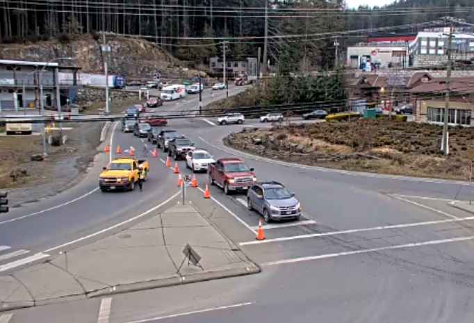 DriveBC's tweet photo. ⛔️ CORRECTION #BCHwy14 - This closure is between Kangaroo Road and West Shore Parkway. Crews are set up at both roads directing traffic. Detours are in place for both directions. Watch for crews. #SookeBC #ColwoodBC #VictoriaBC #VanIsle 
ℹ️For more info:
https://t.co/7rQ1NiXfBE