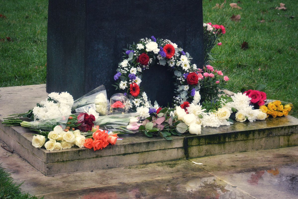 RussianEmbassy's tweet image. 🕯 On 27 January, Russian diplomats together with Russian compatriots living in the United Kingdom laid a wreath and flowers at the Soviet War Memorial in London to mark the 82nd anniversary of the lifting of the Nazi siege of Leningrad.

t.me/RusEmbUK/2795

#WeRemember