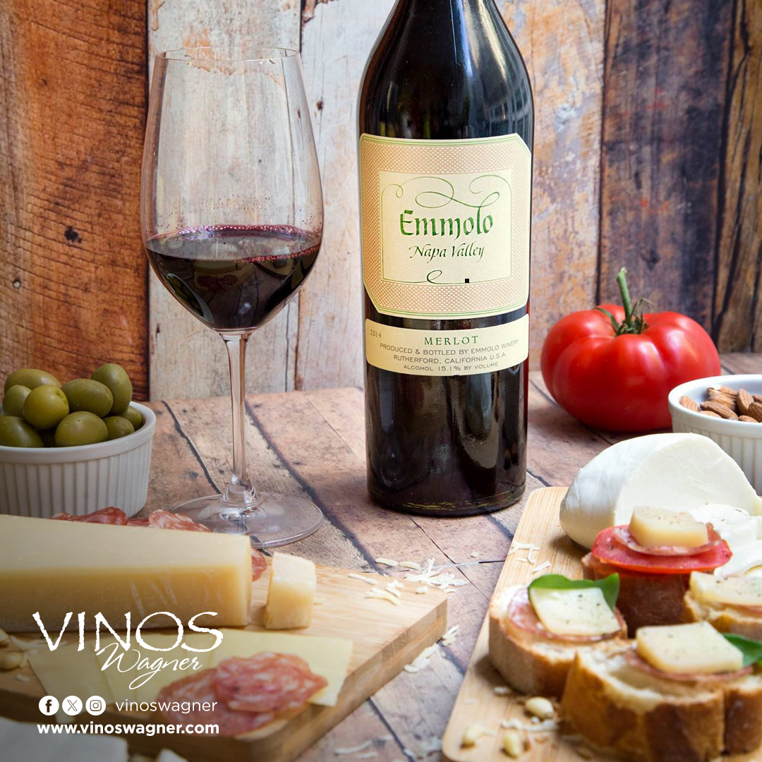 Emmolo Merlot se disfruta con un aperitivo ó una comida de cuatro platillos y especialmente con la compañía de tus amigos.

#VinosDeCalifornia #Vinotinto #winetime #winelovers #wine #vinospremium #sommelier #californiawine #vino #napa #napavalley #vinoswagner #winetime #somm