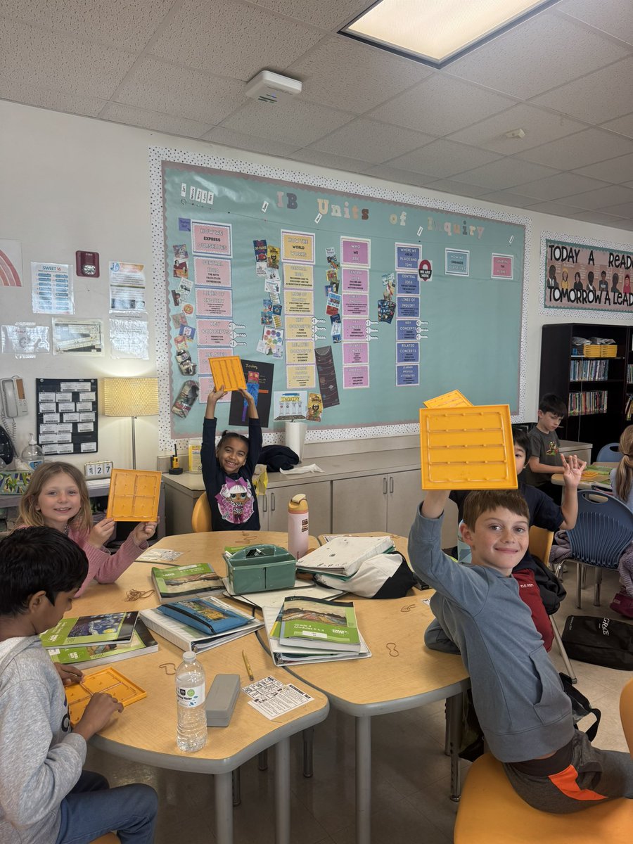 Miss Nicholson tweet media