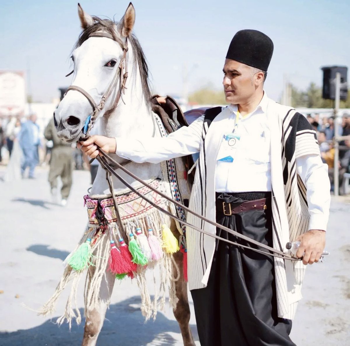 #رسول_صالحى، در پی اعتراض به بازداشت جوانان یزدانشهر، دوشنبه ۱۶ دی بازداشت شد و در خطر صدور احکام سنگین قرار دارد.