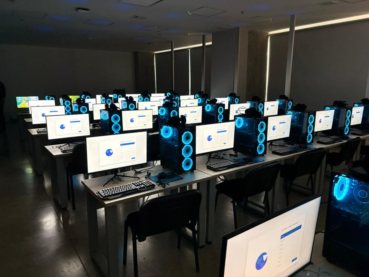 Entregamos la dotación tecnológica a la sede de Sabanalarga de la U del Atlántico