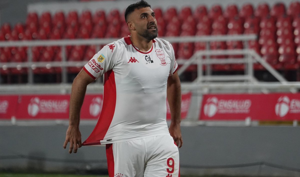 LLEGA EL 9⃣

Ramón "Wanchope" Abila será el último refuerzo de #EstudiantesRC 

El atacante, se encontraba libre y su ultimo paso fue en #Huracán

El vinculo sería por 12 meses, de acuerdo a lo informado por <a href="/GerGarciaGrova/">Germán García Grova</a>