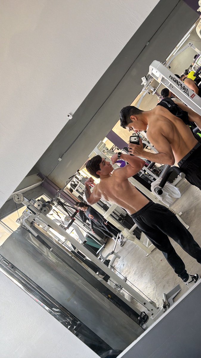 ur favorite ranger tweet media