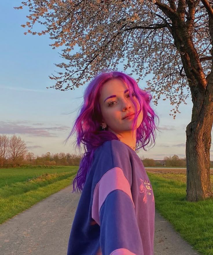 eu quando inventei o cabelo roxo