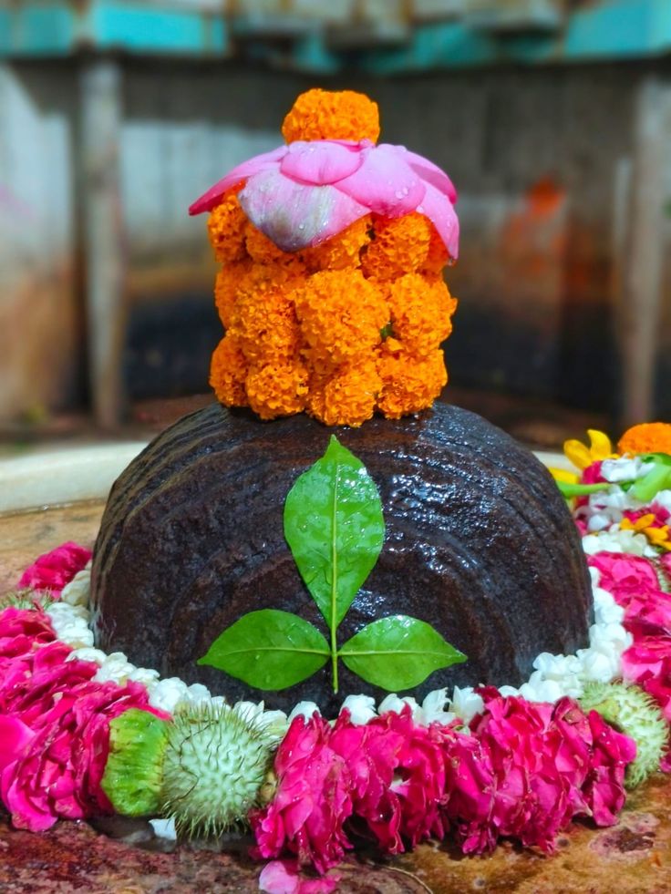 श्री क्षीरेश्वर नाथ महादेव, अयोध्याधाम के आज सुबह बुद्धवार दिनाँक 28-01-2026 के अद्भुत एवं अलौकिक दर्शन.... 🙏🔱✨

हर हर महादेव शंभु🙏🔱✨