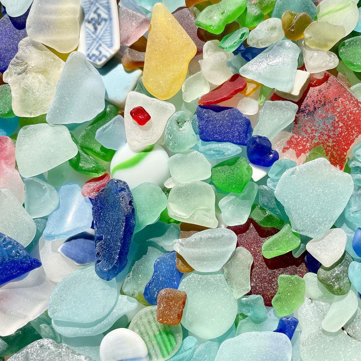 💍🌈🌊✨ 小さな海のカケラも流れ着いたそのまま 花咲く指輪として