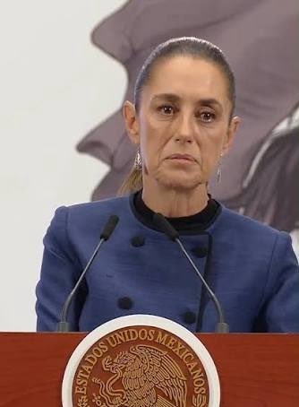 No sé ustedes… 😏

Pero yo creo que ella es una 
SOBERANA…

Pero una SOBERANA PENDEJA!!!
😅😂😂😂😂🤣