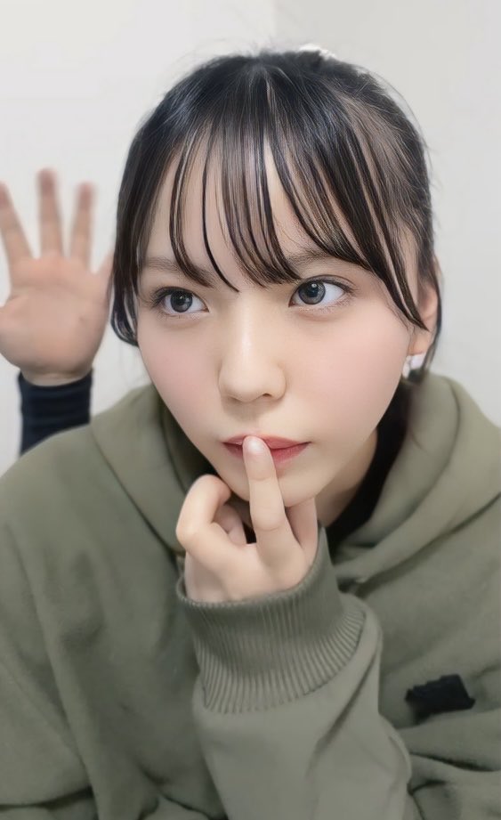 ChannelRenga's tweet photo. プルダック食べるダック🔥
#ミクチャ 
@miu_s28  #ハロウィン
 #ミウめも✍️今年のバレンタインは
5段ケーキ！？！ https://t.co/62JAurzdrw