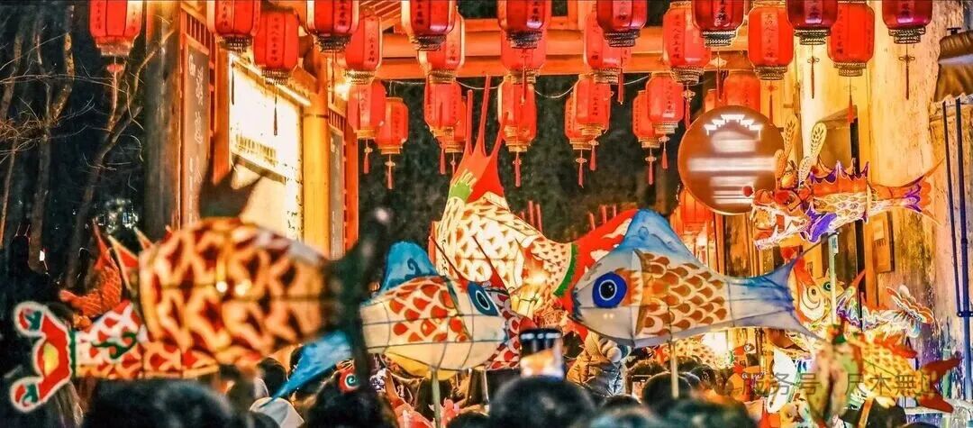 InnovativeBinhu's tweet photo. Spring Festival is so close! Wuxi's Binhu district is ready to party! Think dazzling lantern shows, vibrant Chinese-style parades, awesome cultural exhibitions, and bustling temple fairs – there's fun for everyone! https://t.co/f3VnLSjOea