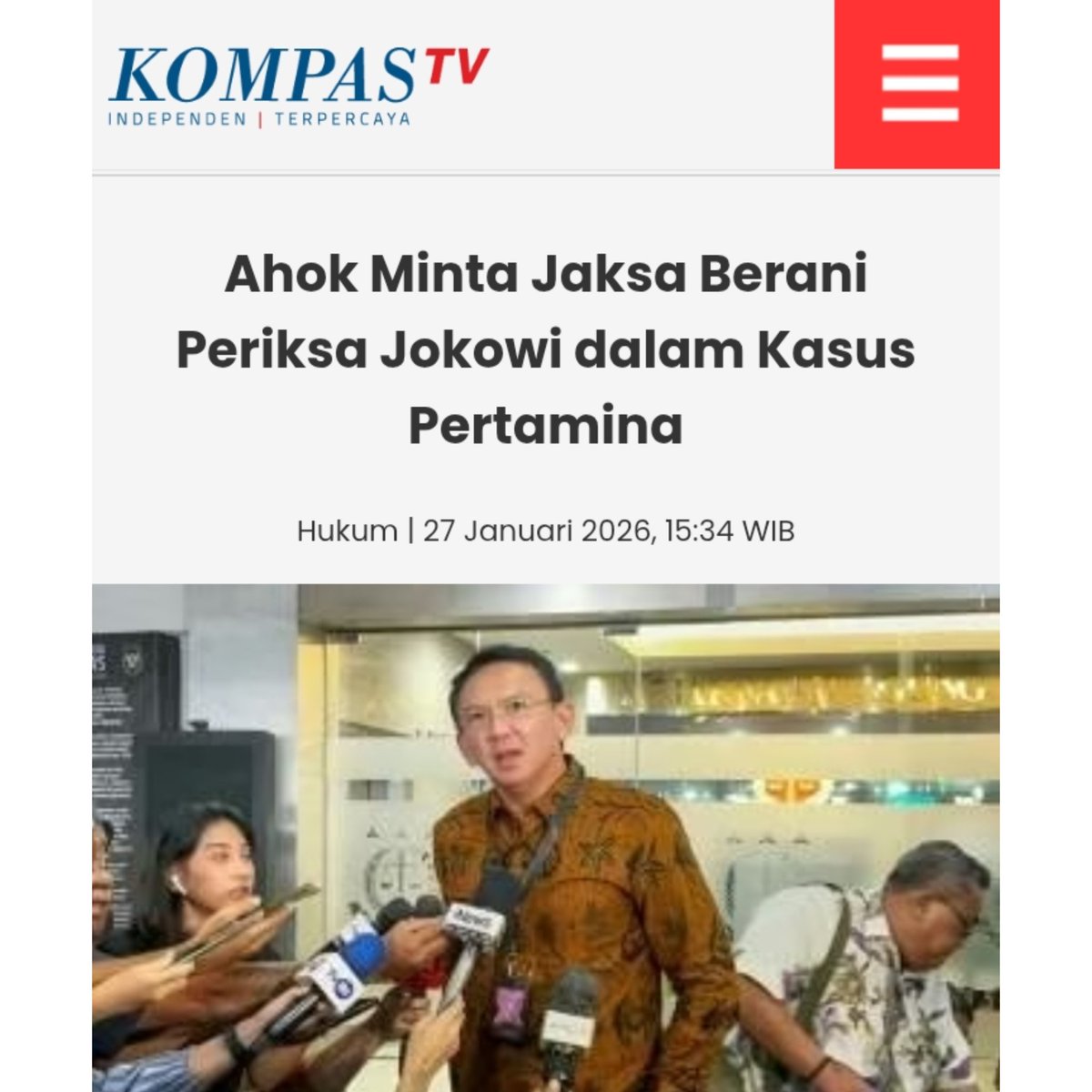 Naandaa27's tweet image. Ahok menantang jaksa penuntut umum (JPU) untuk berani memeriksa Jokowi ❗

Oalah pak, wong nangkap Silfester aja takut. Mana berani periksa Jokowi yg boss nya Silfester 😁

@KejaksaanRI

-----
Jule Dialog Jule Pacitan IHSG