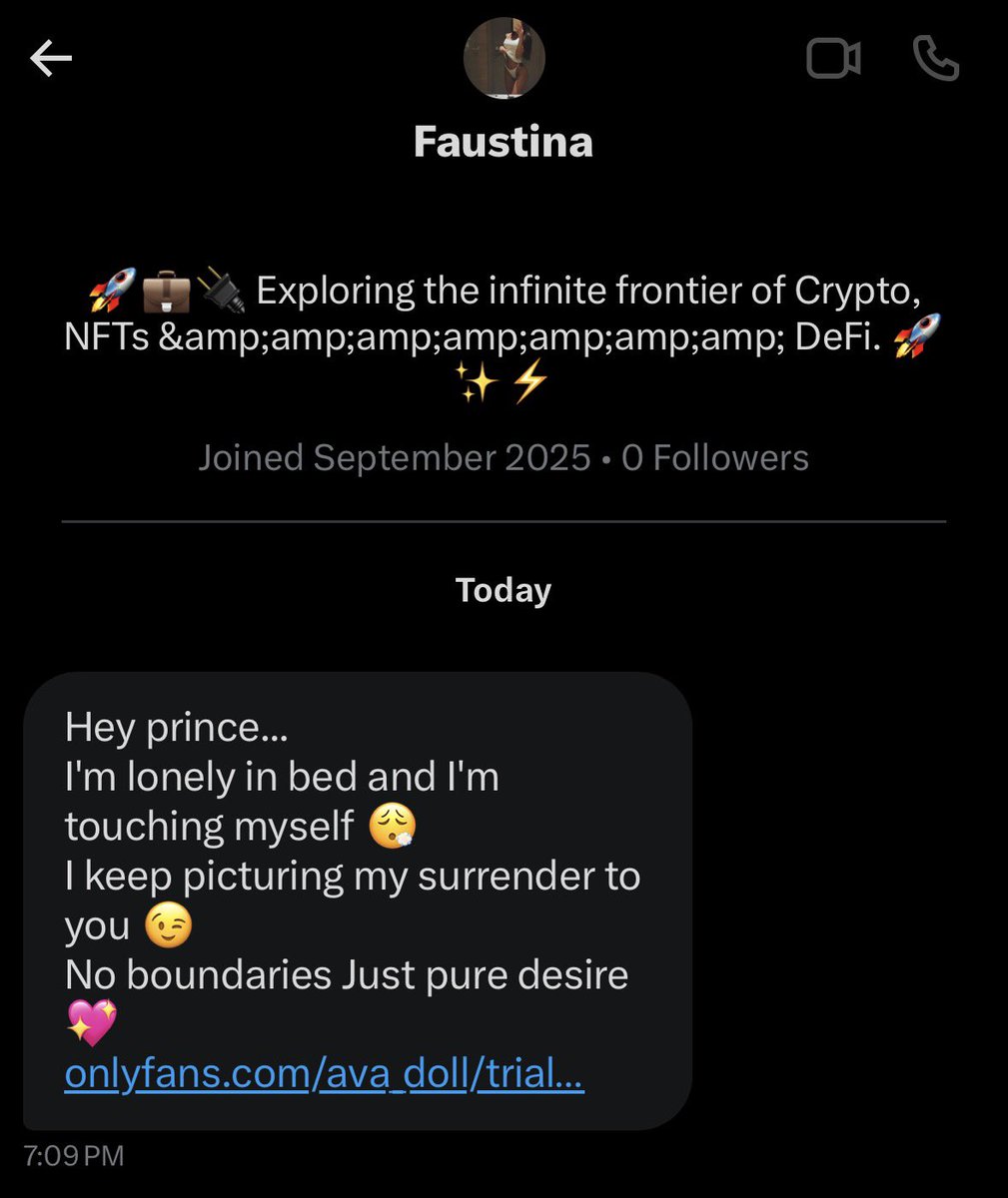 Guys I think she wants me 😛😛