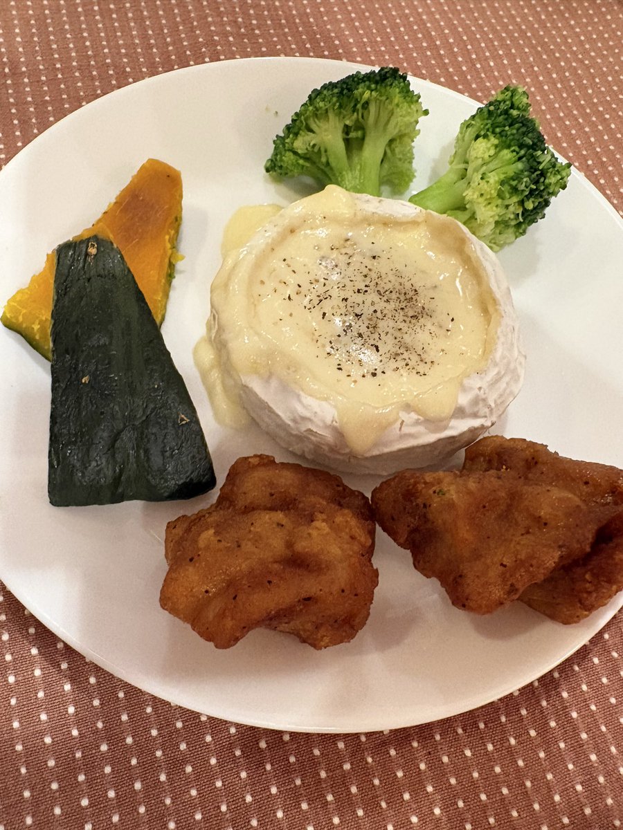 FMPiPi's tweet image. こんにちは〜川口未話です。ピピカフェ水曜日、まもなく開店です！今日の『愛をこめて冷食を♡』はこちら♪
今日のメッセージテーマは、『朝ごはん』。メッセージandリクエスト、ちょいハプも待ってます！