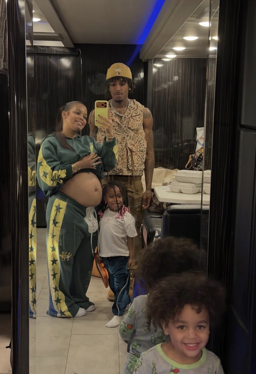 NO IG ARI ❥ tweet media