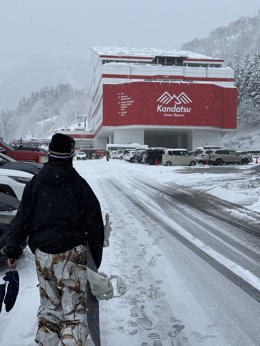 師匠と小娘
＠KandatsuPegasus