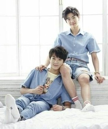 jungshasa's tweet image. then                                             now