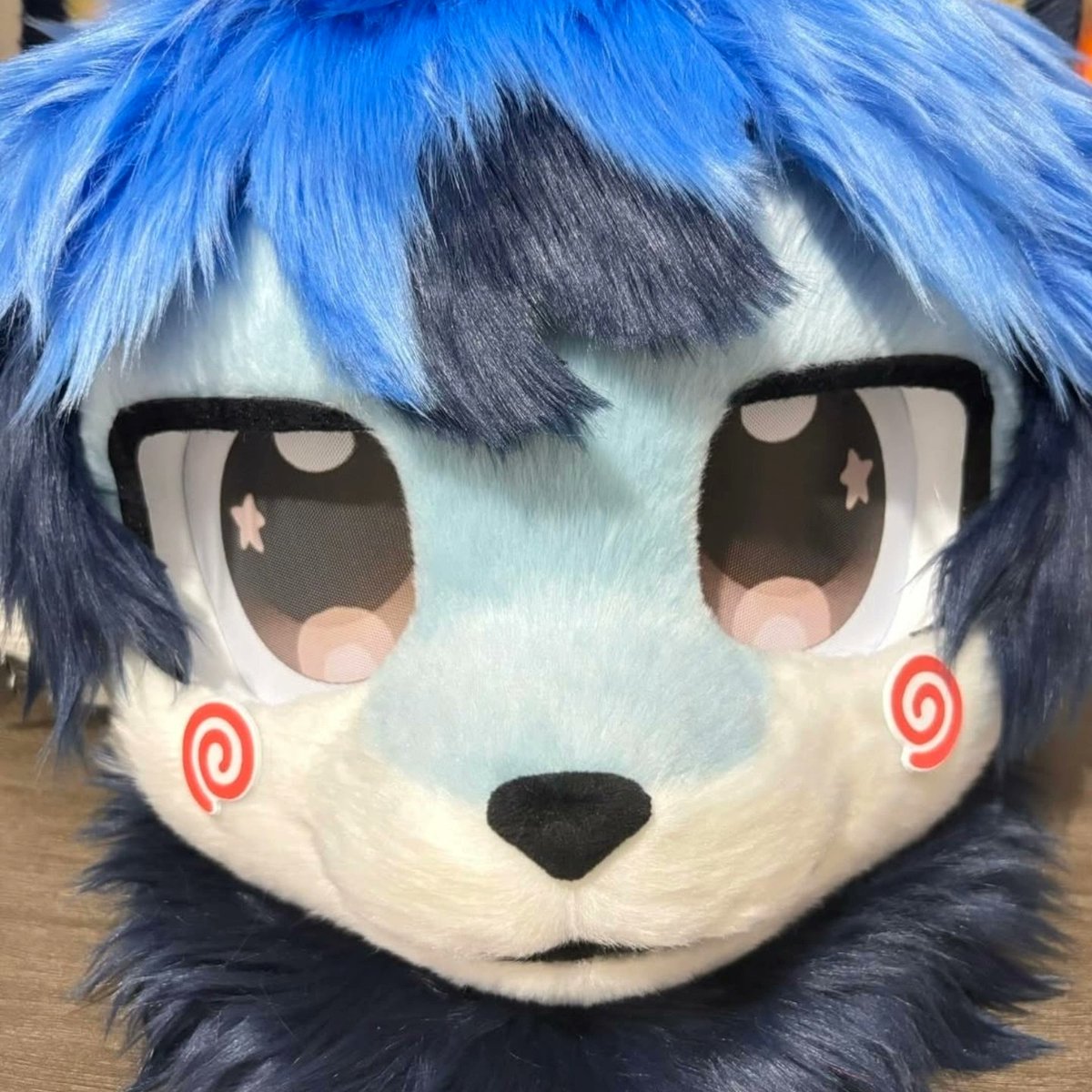 Kofiicafe's tweet photo. Selling this guy!
Bought for $500 Fursuit cost = $1,050 + additional commissions and art = $2,000 https://t.co/NvCFhssJxt